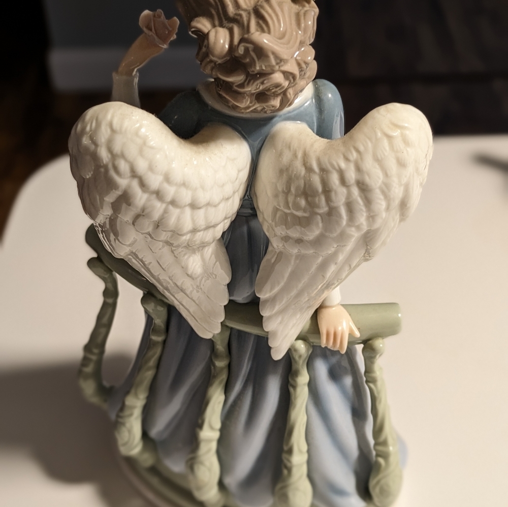 Angel - Picture 8 of 8